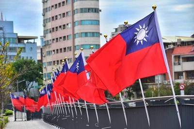 旗海飄揚新氣象-中市懸掛萬幅國旗迎新年