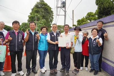 感謝邱孟洲先生無償捐贈土地打造最有溫度的道路