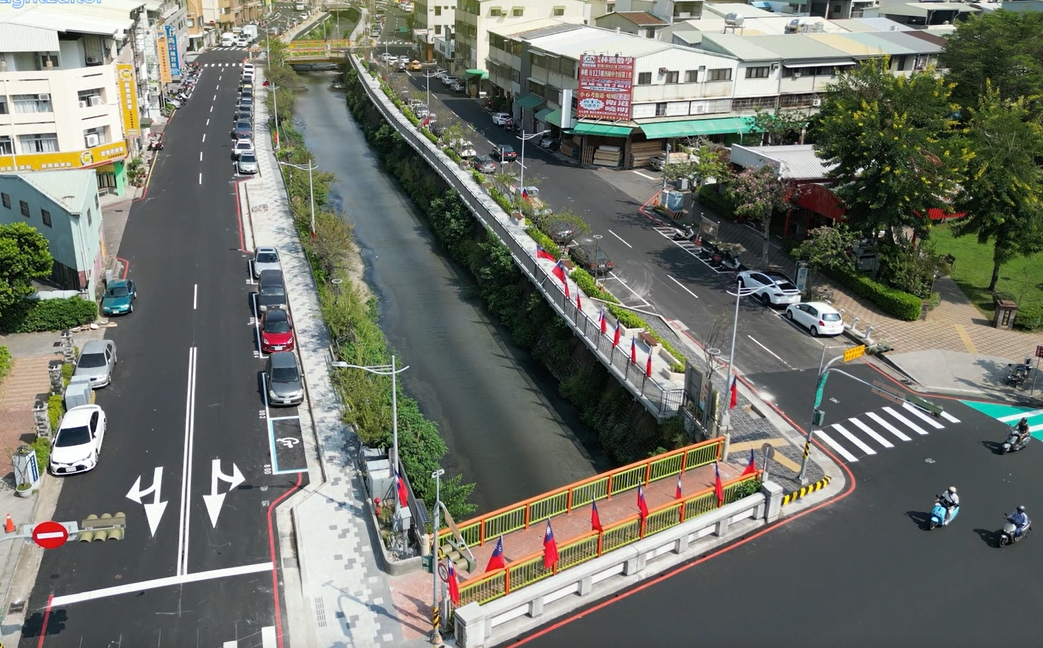 重塑水岸景觀-優化行人環境-中市梅川水岸段工程完工