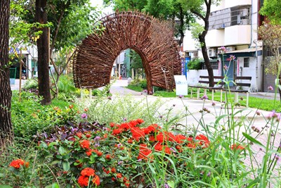01-打造綠色宜居花園城-大里長榮園道花之道綻放自然花境_0