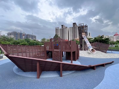 台中海線首座親水特色公園! 梧棲漁寮公園「航海主題遊戲場」今啟用