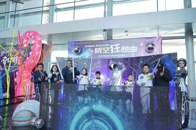 01-2025中台灣元宵燈會-中央公園-時空狂想曲-28帶你進入狂想宇宙