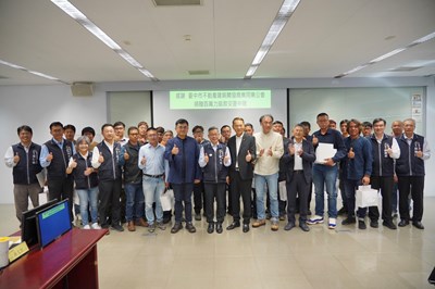 01-「救災台中隊」跨縣市馳援見真情！中市表揚救災團隊與公會捐百萬助購救災物資！_0