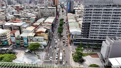 01-北區中清路125、6夜間道路燙平！完成合計1公里學區、商圈安全通行環境