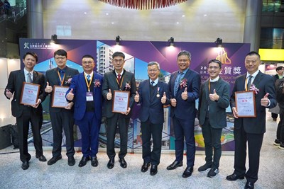 01-工程界最高榮譽！東勢埤豐橋奪金質獎、建設局長獲頒全國唯二專業獎章_0