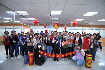 01-歲末送暖、感謝有你！中市建設局長率隊慰勞駐外第一線同仁辛勞