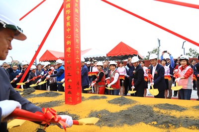 中市水湳國際會展中心不再紙上作業-盧市長拍板定案今日動工