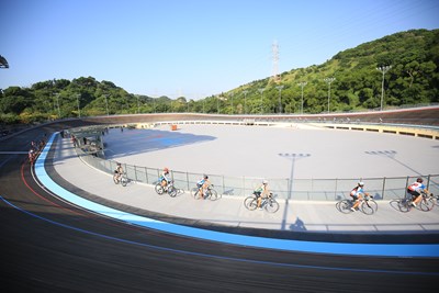 全國唯一uci認證木質賽道-中市清水自由車場