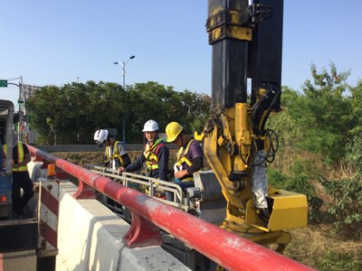 建設局加速橋梁檢測