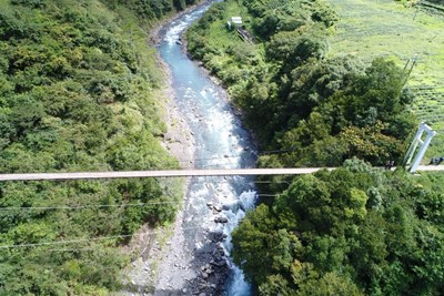 南湖溪二號吊橋位處和平原鄉部落