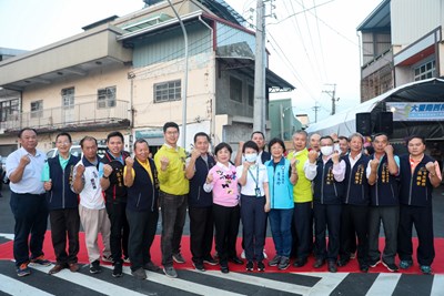 神岡筱雲山莊段道路拓寬通車-盧市長-完成地方20多年心願