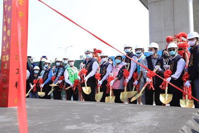 縫合西-南區交通路網-國光路地下道填平啟動