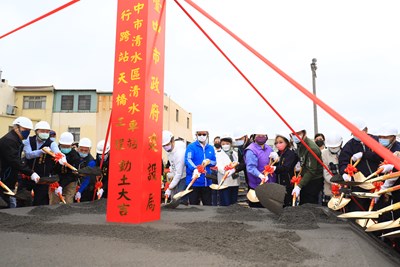 清水人行跨越橋今開工-盧市長-紓緩交通便利旅客通行