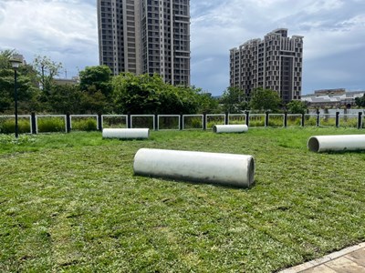 泉源公園寵物專區大型犬遊戲場