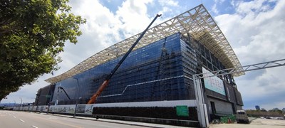 台中國際會展中心里程再邁一步-北側外觀玻璃帷幕完成
