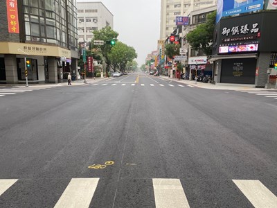 台中市黎明路二段燙平完成